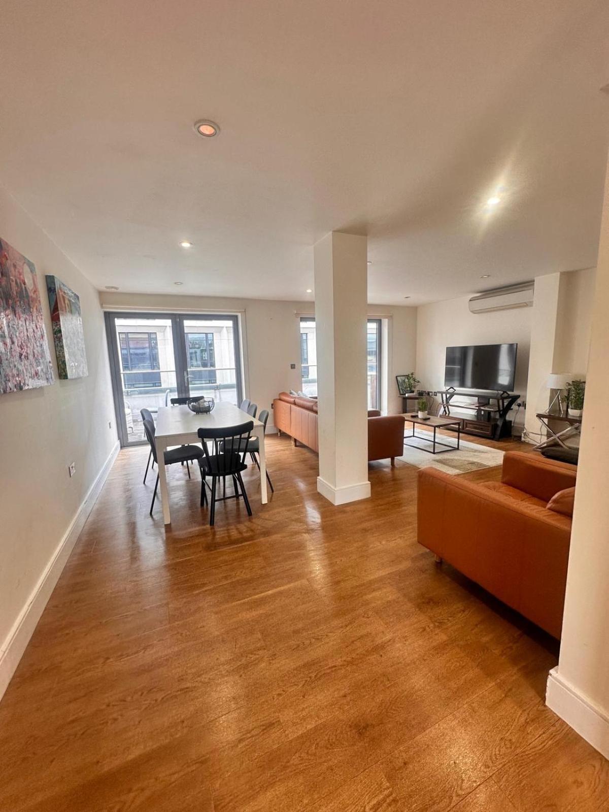 Spacious 3-Bed 3-Bath Luxury Apartment With Balcony Hyde Park London Exterior photo